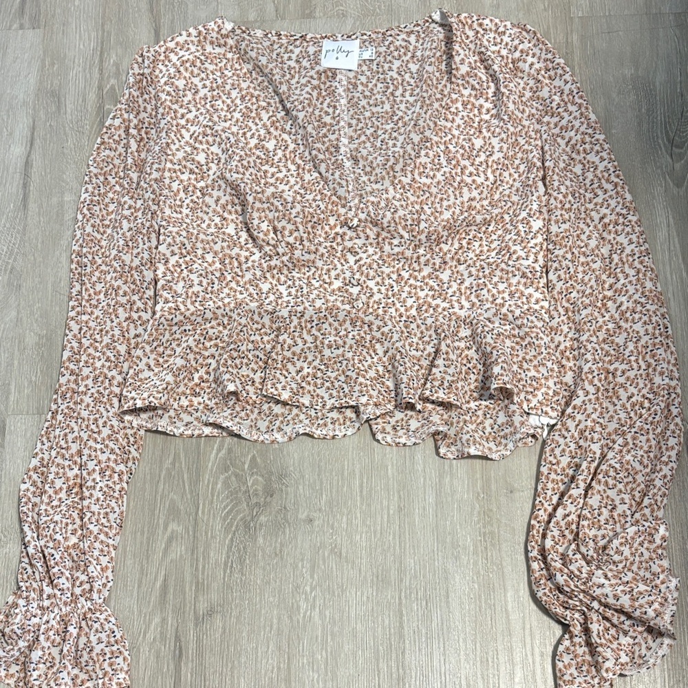 Polly Chic Floral V-Neck Blouse